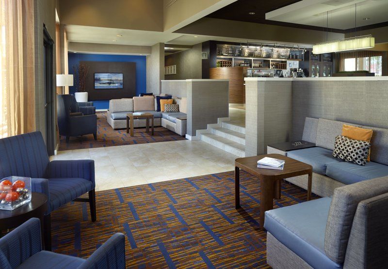 Отель Courtyard Atlanta Norcross/Peachtree Corners Экстерьер фото