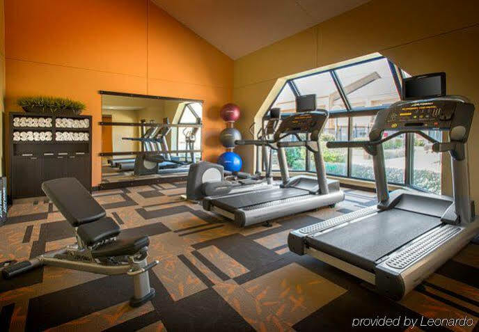 Отель Courtyard Atlanta Norcross/Peachtree Corners Экстерьер фото